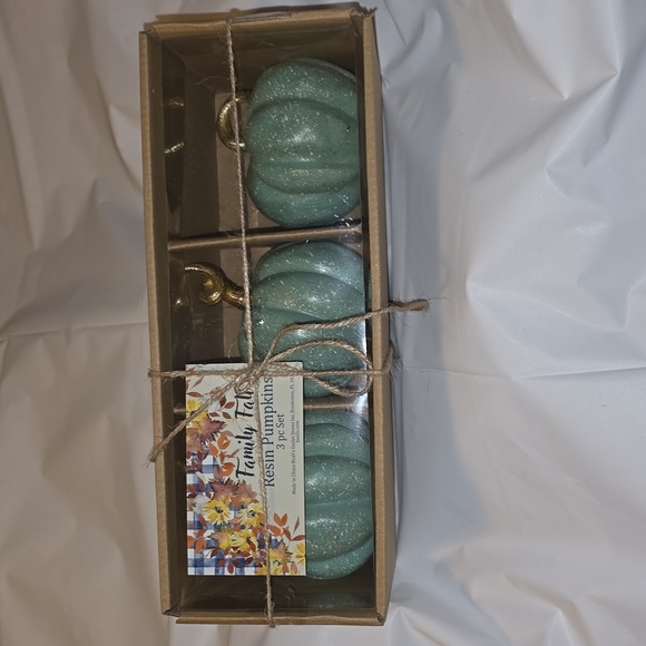 Beall's Other - Beall's Teal Speckled Resin Pumpkins 3 pc Set